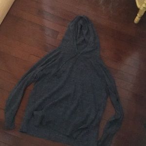 Adorable pull over lightly worn